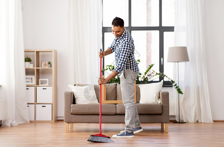 開荒保潔 掃除舊塵，開啟全新工作環境